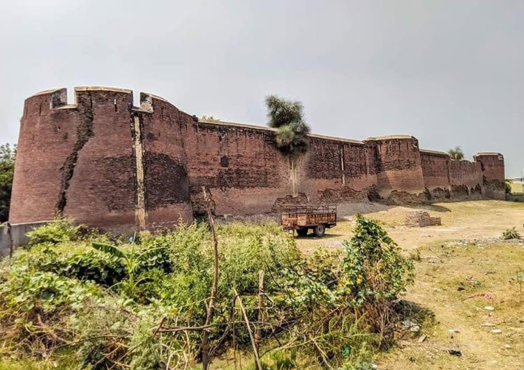 Ancient Fort/ Safidon Fort